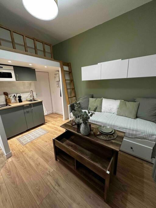 Appartement Le P'Tit Antoine à Pont-Évêque Extérieur photo